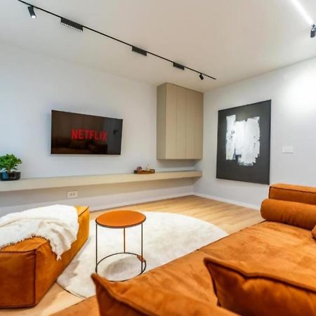 Central Epic Apartment-Self Check In Arad Buitenkant foto
