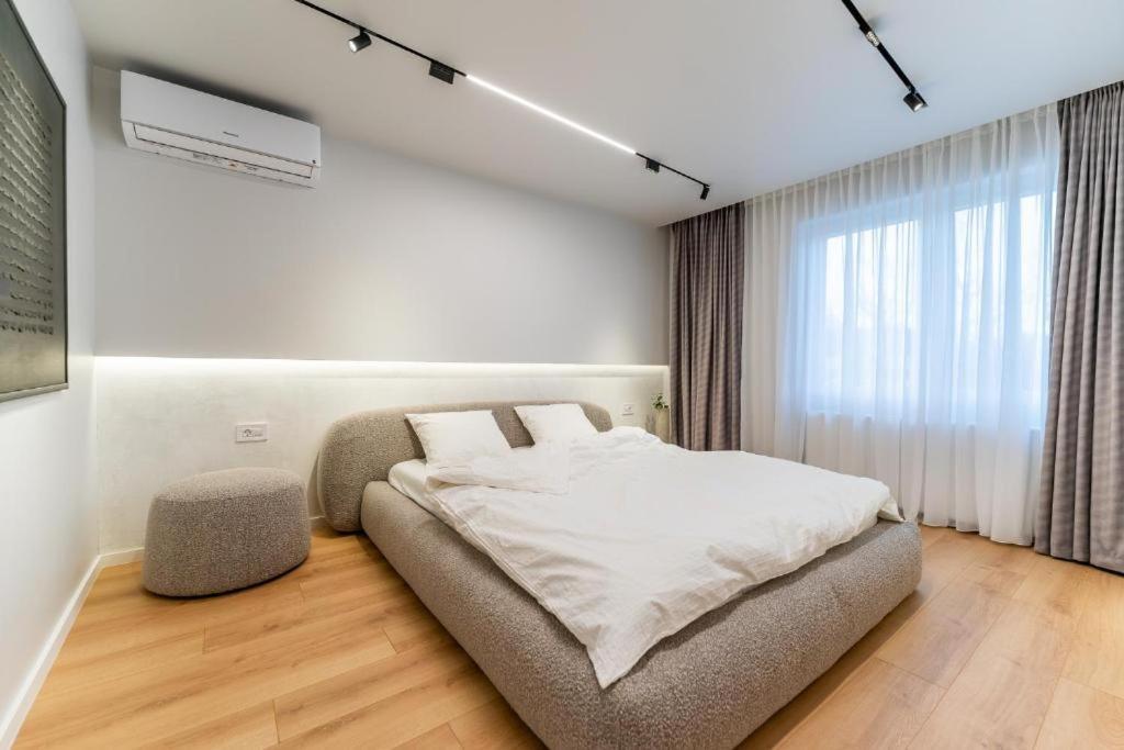 Central Epic Apartment-Self Check In Arad Buitenkant foto