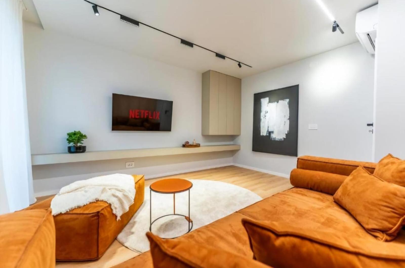 Central Epic Apartment-Self Check In Arad Buitenkant foto